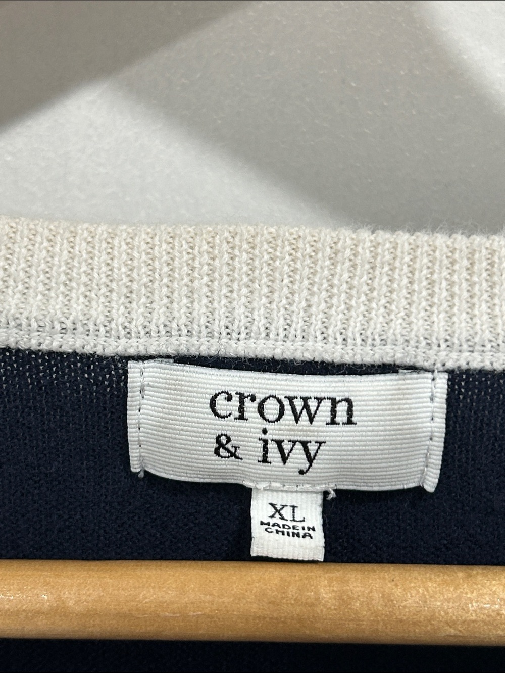 Crown & Ivy Scottie Dog With Bow Cotton Crew Neck Sweater - Size XL - Picture 7 of 8
